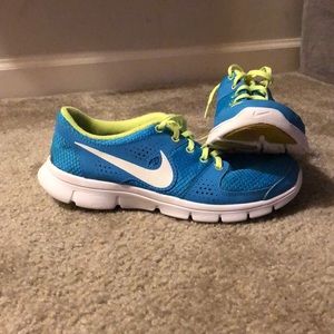 Nike Flex Experience RN